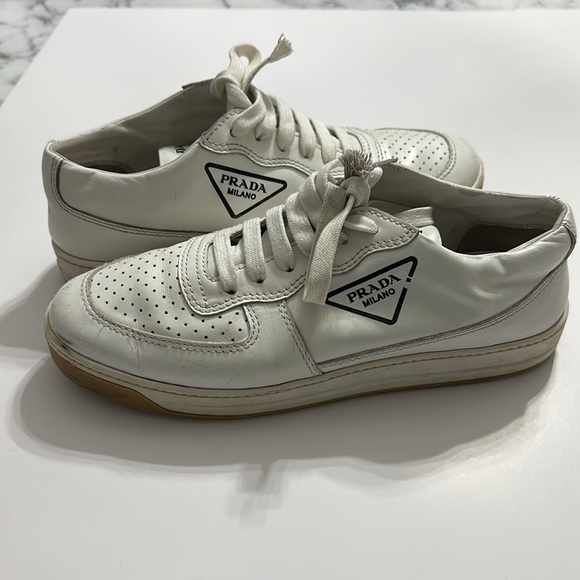 Leather authentic Prada trainers size 40 white - Picture 2 of 10